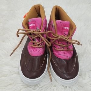 NWT Oomphies Mossy Oak Julian Girls Pink Camo Hi Top Sneakers